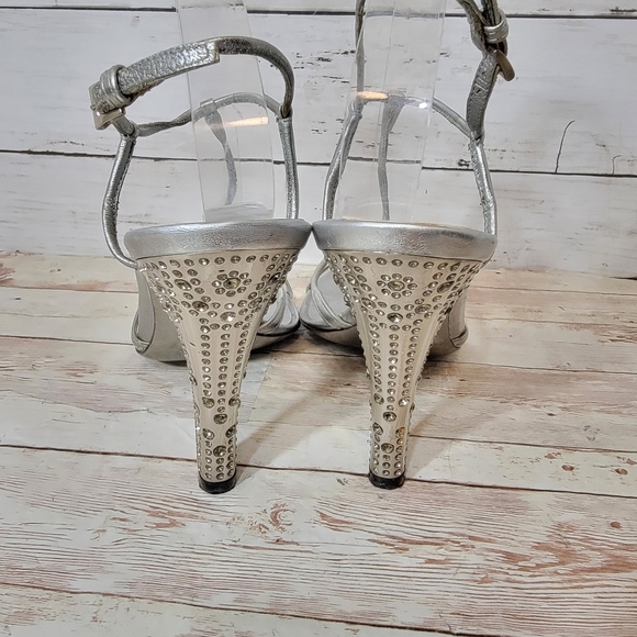Prada strappy silver sandals with rhinestone encrusted heel - Picture 7 of 16